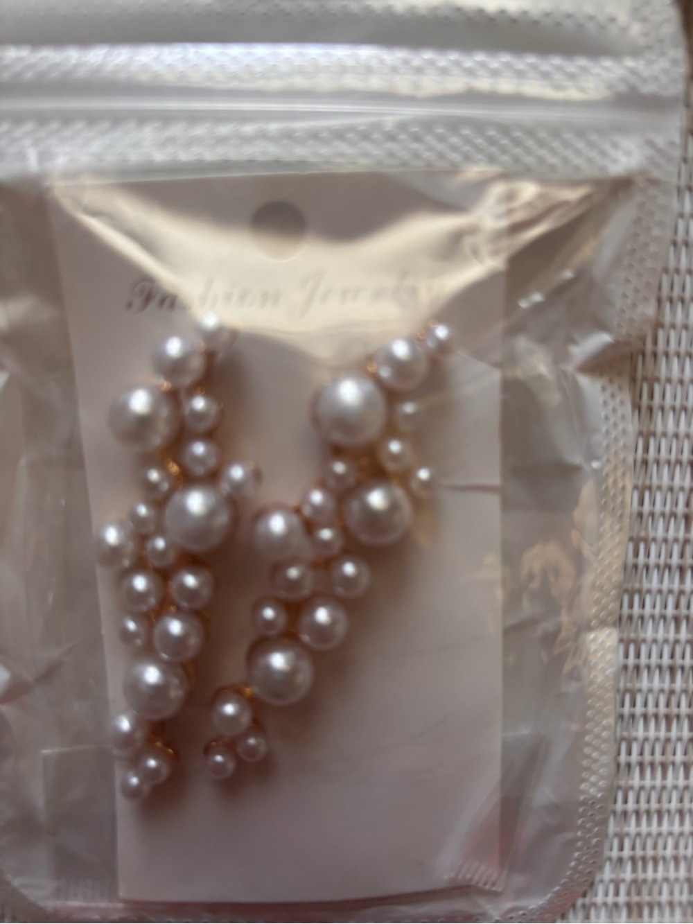 Earrings - Picture 4 of 4